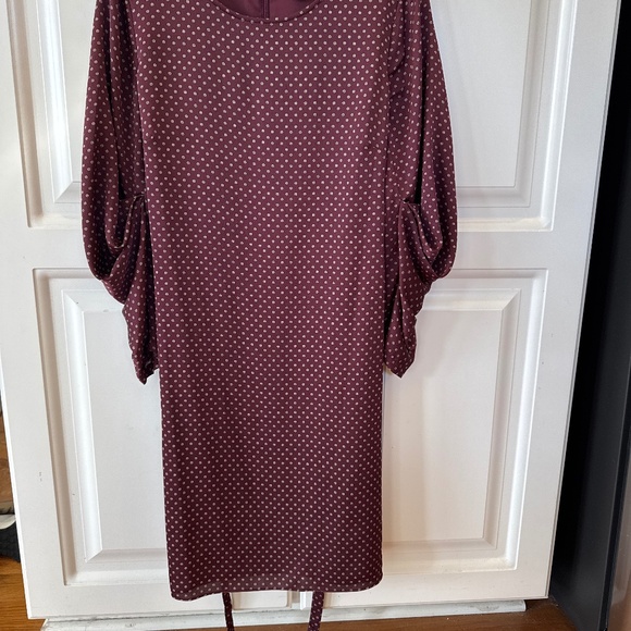 Vince Camuto maroon dress- size 10 - Picture 10 of 11